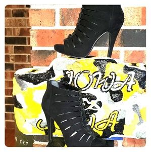 Furgalicious black peep toe booties